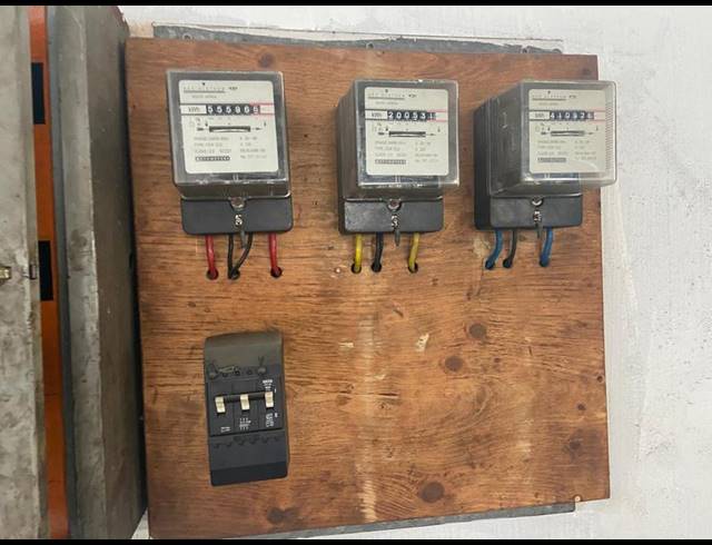 INDUSTRIAL PROPERTY TO RENT IN DEAL PARTY